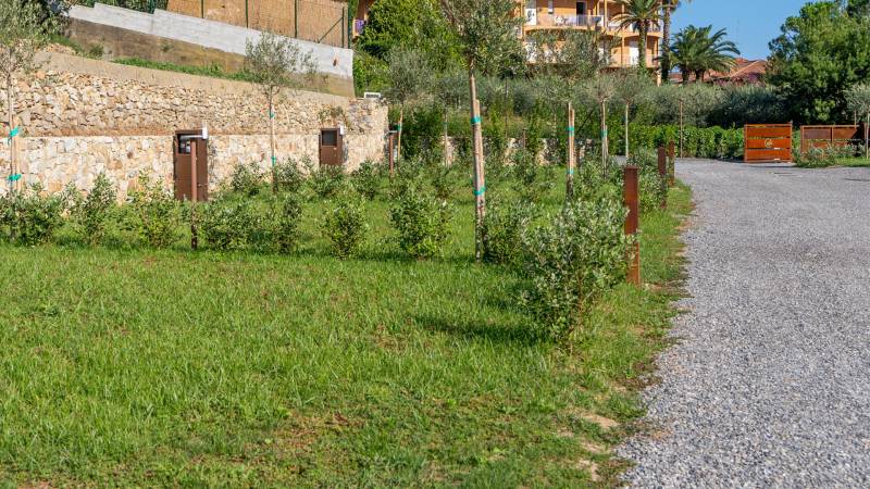Agricamping-la-pietra-e-lulivo-pietra-ligure-21-outdoor-garden
